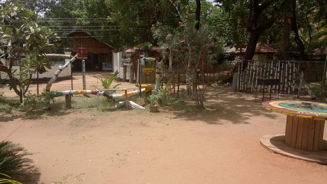 Neem Beach House Тринкомалі Екстер'єр фото