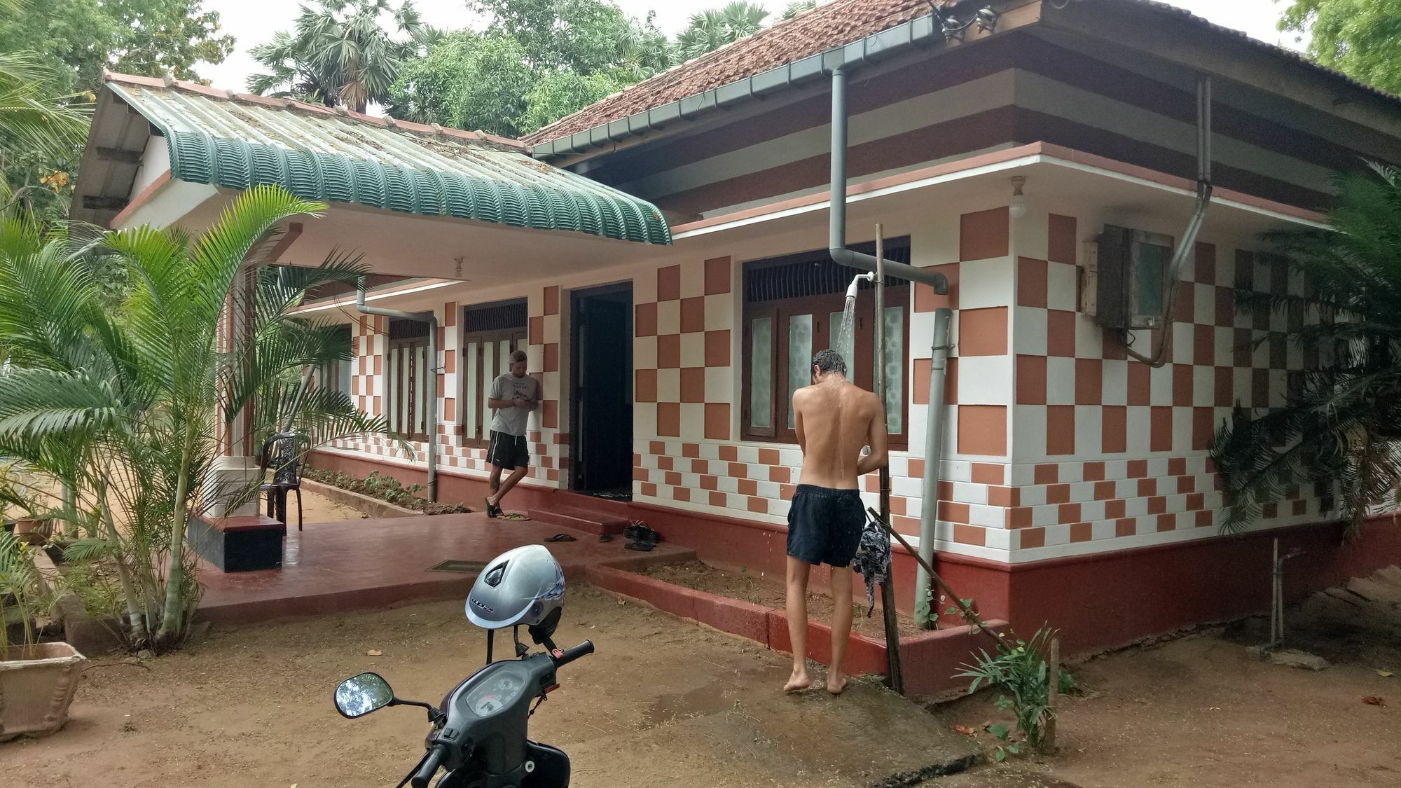 Neem Beach House Тринкомалі Екстер'єр фото
